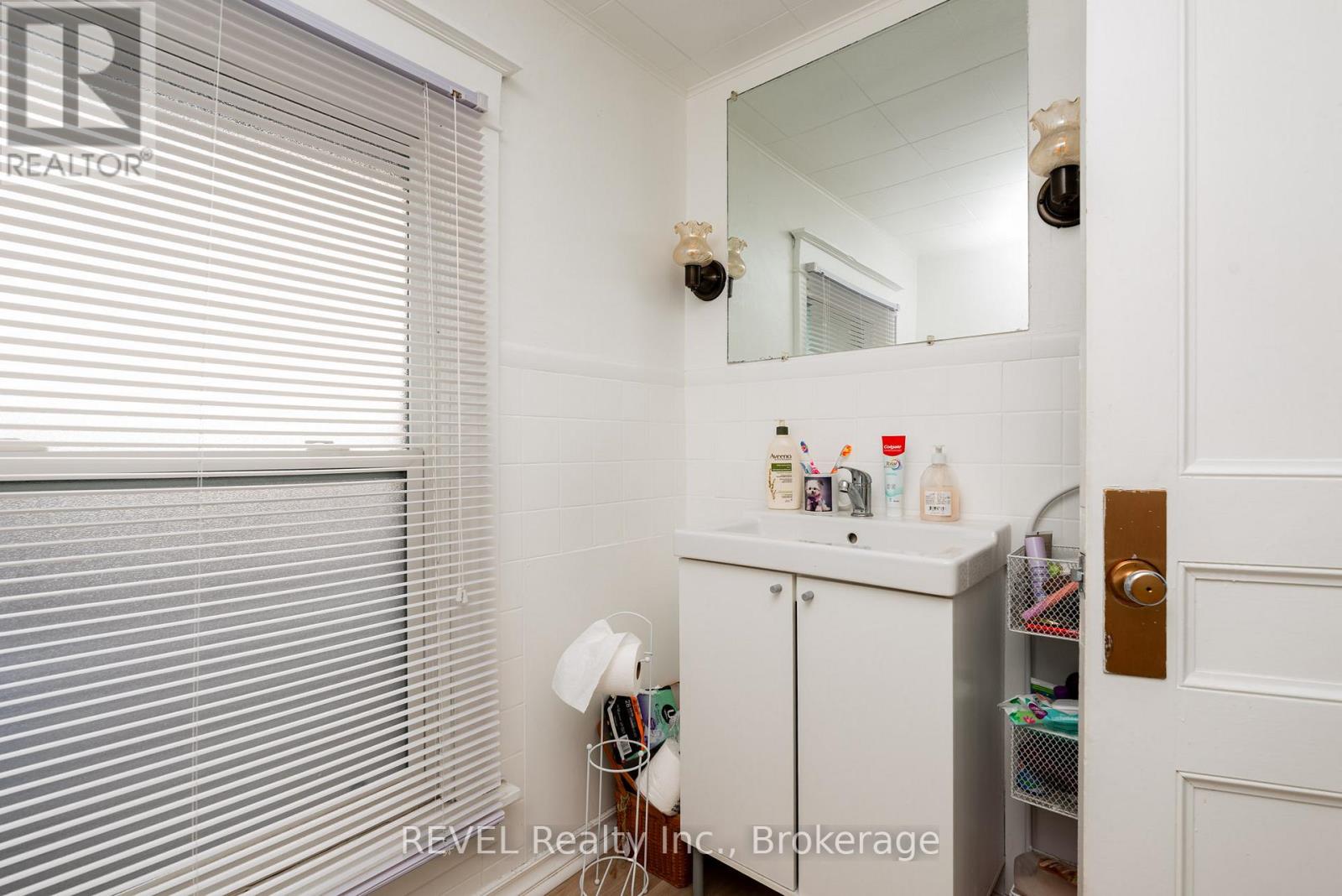 1507 Niagara Stone Road, Niagara-On-The-Lake, Ontario  L0S 1J0 - Photo 23 - X12694172