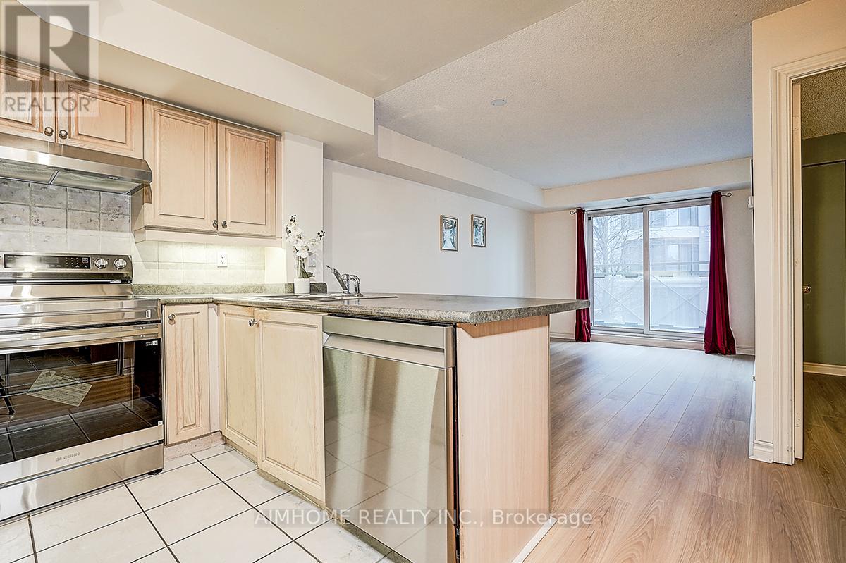 2111 Lake Shore Boulevard W, Toronto, Ontario  M8V 4B2 - Photo 5 - W12694246