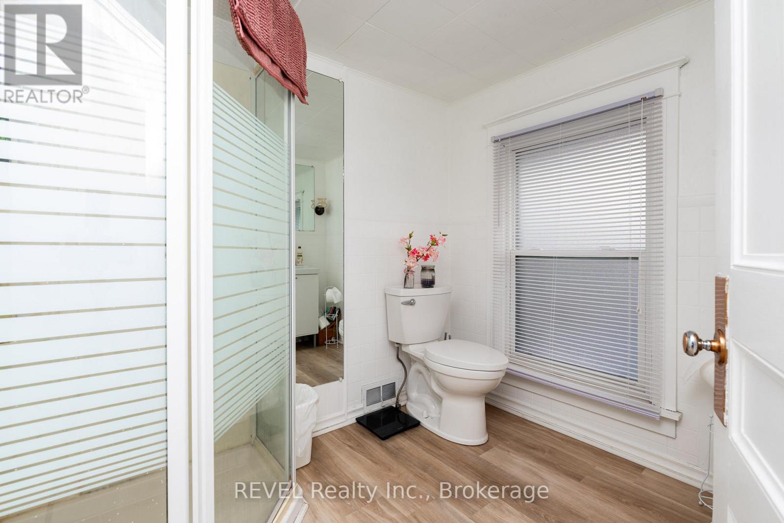 1507 Niagara Stone Road, Niagara-On-The-Lake, Ontario  L0S 1J0 - Photo 22 - X12694172