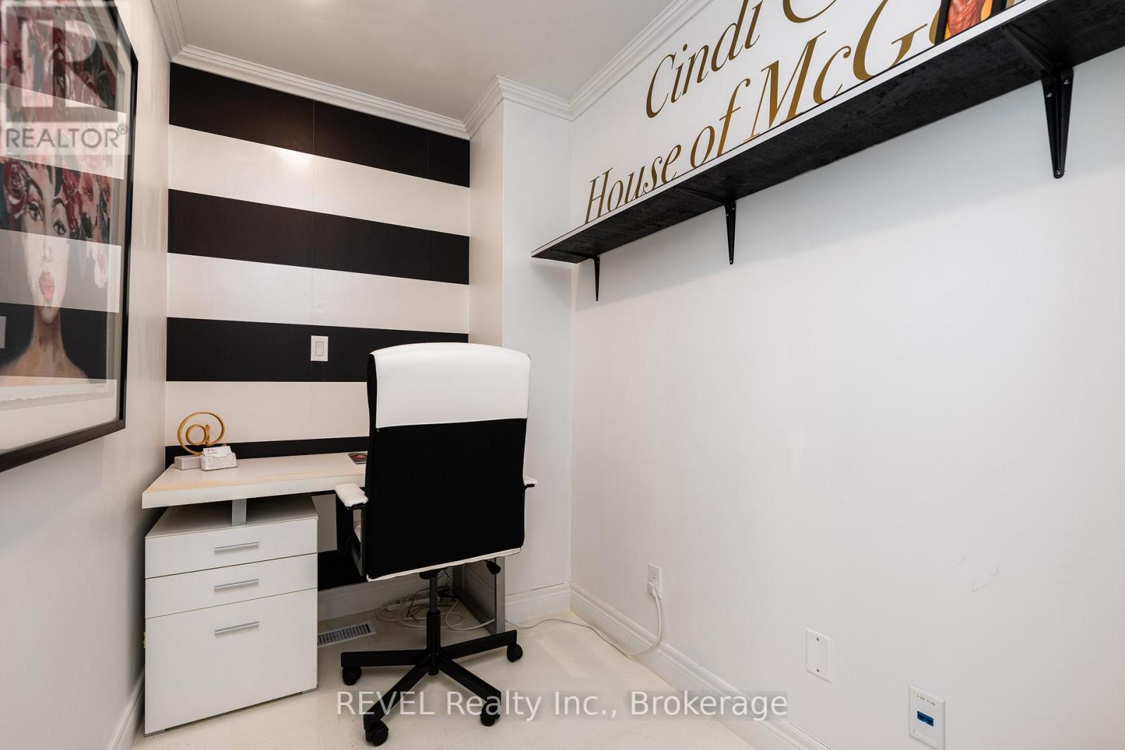 1507 Niagara Stone Road, Niagara-On-The-Lake, Ontario  L0S 1J0 - Photo 15 - X12694172