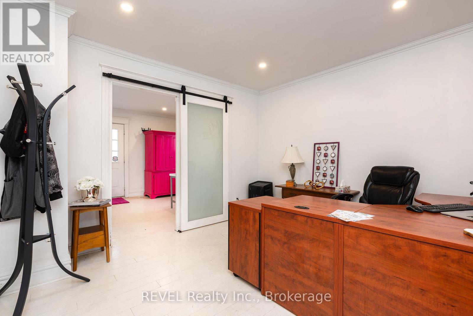 1507 Niagara Stone Road, Niagara-On-The-Lake, Ontario  L0S 1J0 - Photo 8 - X12694172