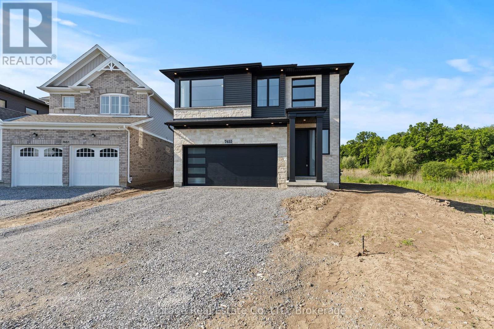 7455 Majestic Trail, Niagara Falls, Ontario  L2H 3V9 - Photo 3 - X12694164