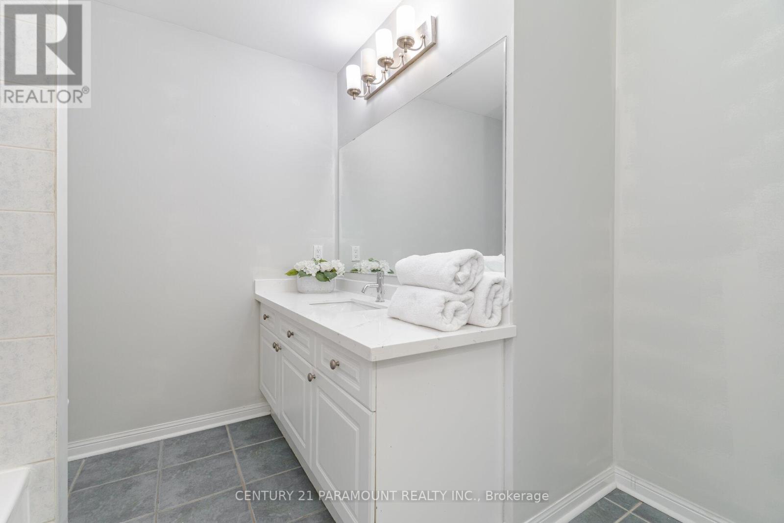 2159 Baronwood Drive, Oakville, Ontario  L6M 4S4 - Photo 22 - W12694304