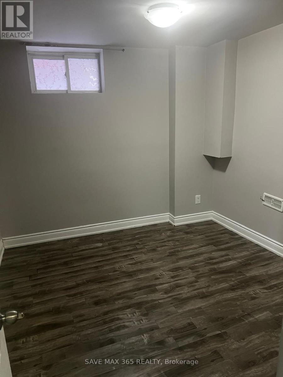 Bsmt - 3048 Workman Drive, Mississauga, Ontario  L5M 6J9 - Photo 7 - W12694222