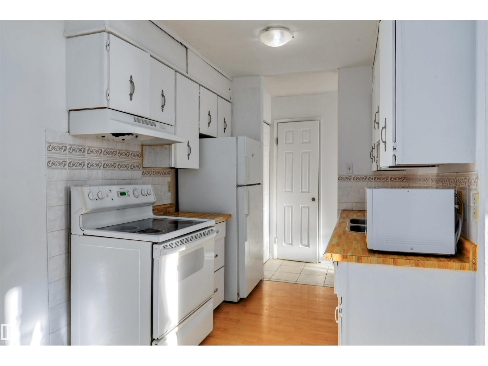 7d Callingwood Co Nw Nw, Edmonton, Alberta T5H 0H5 - Photo 31 - E4469952