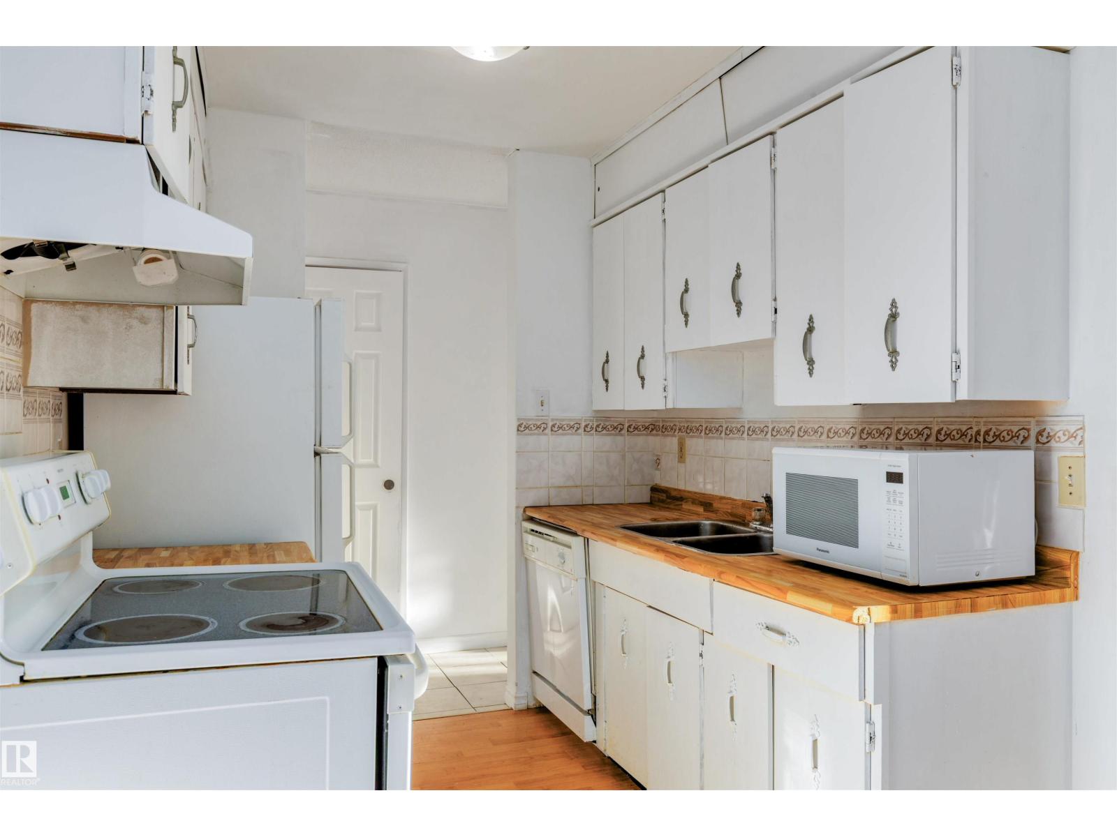 7d Callingwood Co Nw Nw, Edmonton, Alberta T5H 0H5 - Photo 33 - E4469952