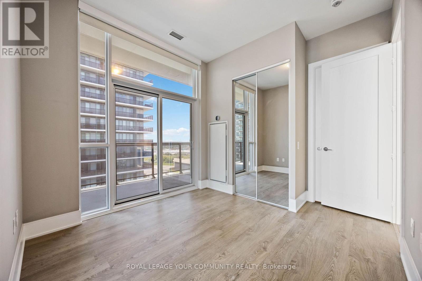 Lph01 - 65 Annie Craig Drive, Toronto, Ontario  M8V 0C4 - Photo 11 - W12661708