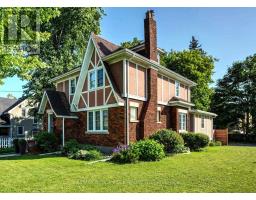 18 VICTORIA STREET, Perth, Ontario