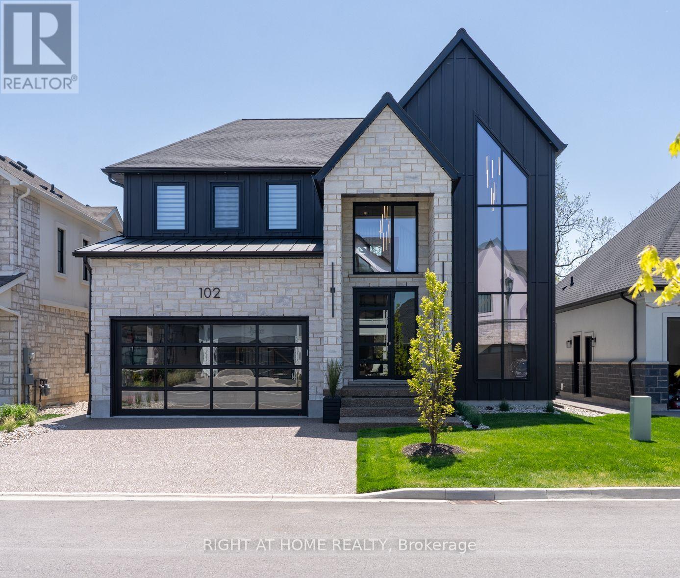 102 Millpond Road, Niagara-On-The-Lake, Ontario  L0S 1J1 - Photo 2 - X12694150