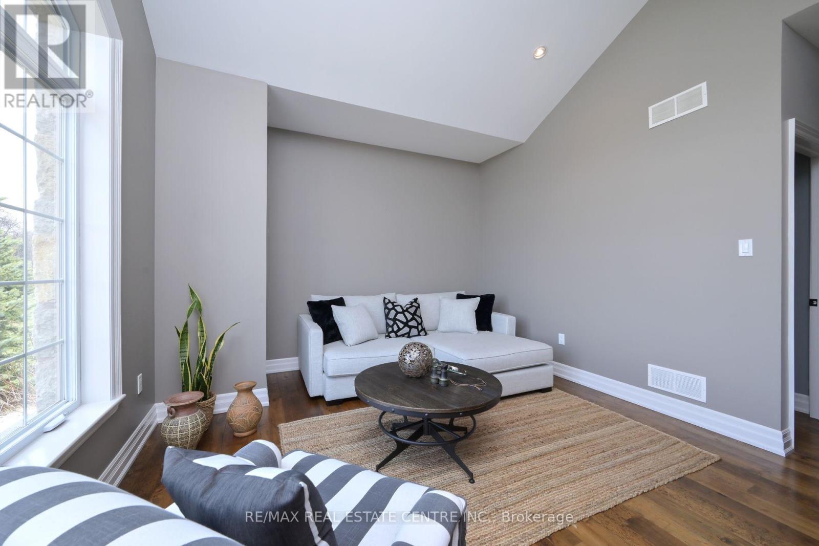 293138 8th Line, Amaranth, Ontario  L9W 0T6 - Photo 3 - X12694162