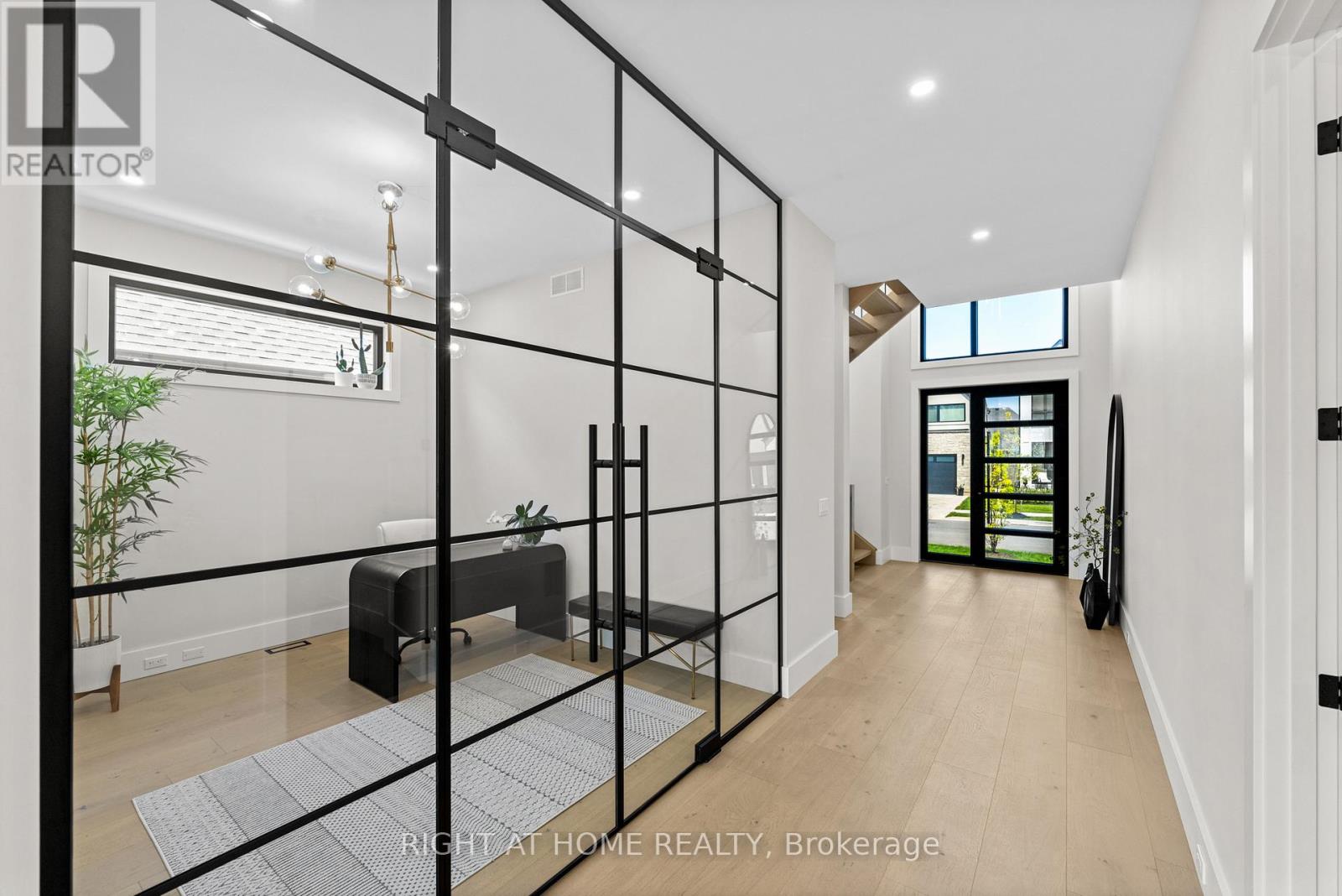 102 Millpond Road, Niagara-On-The-Lake, Ontario  L0S 1J1 - Photo 8 - X12694150