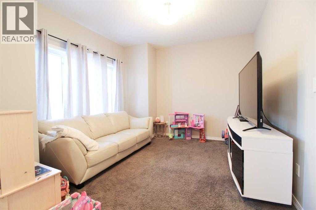 3320 42 Avenue, Lloydminster, Saskatchewan  S9V 2H4 - Photo 4 - A2278826