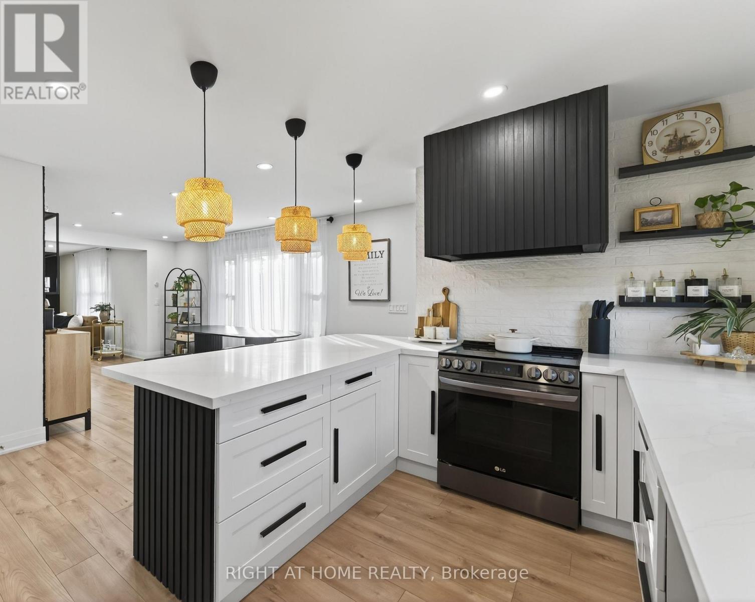 1234 Spears Road, Fort Erie, Ontario  L2A 4N3 - Photo 9 - X12694156