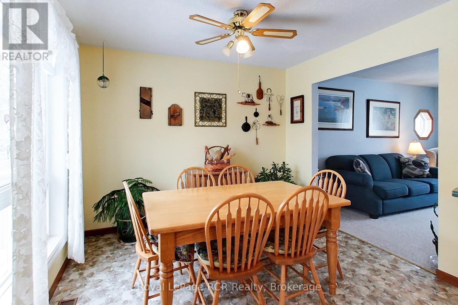 612 Garafraxa Street N, West Grey, Ontario  N0G 1R0 - Photo 16 - X12694228