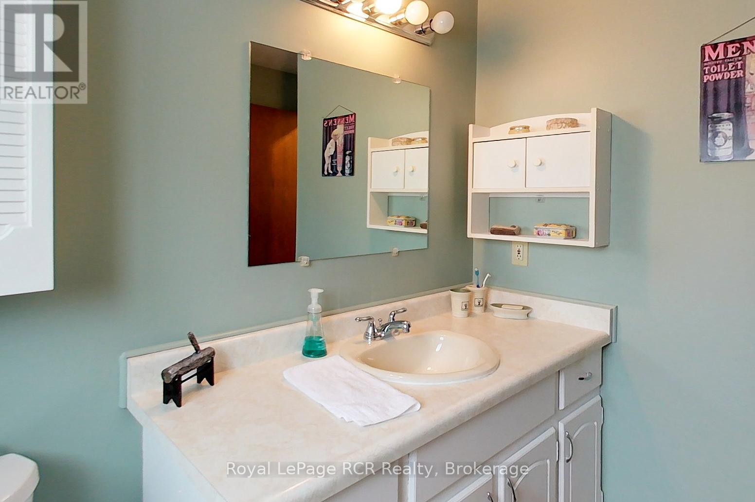 612 Garafraxa Street N, West Grey, Ontario  N0G 1R0 - Photo 27 - X12694228