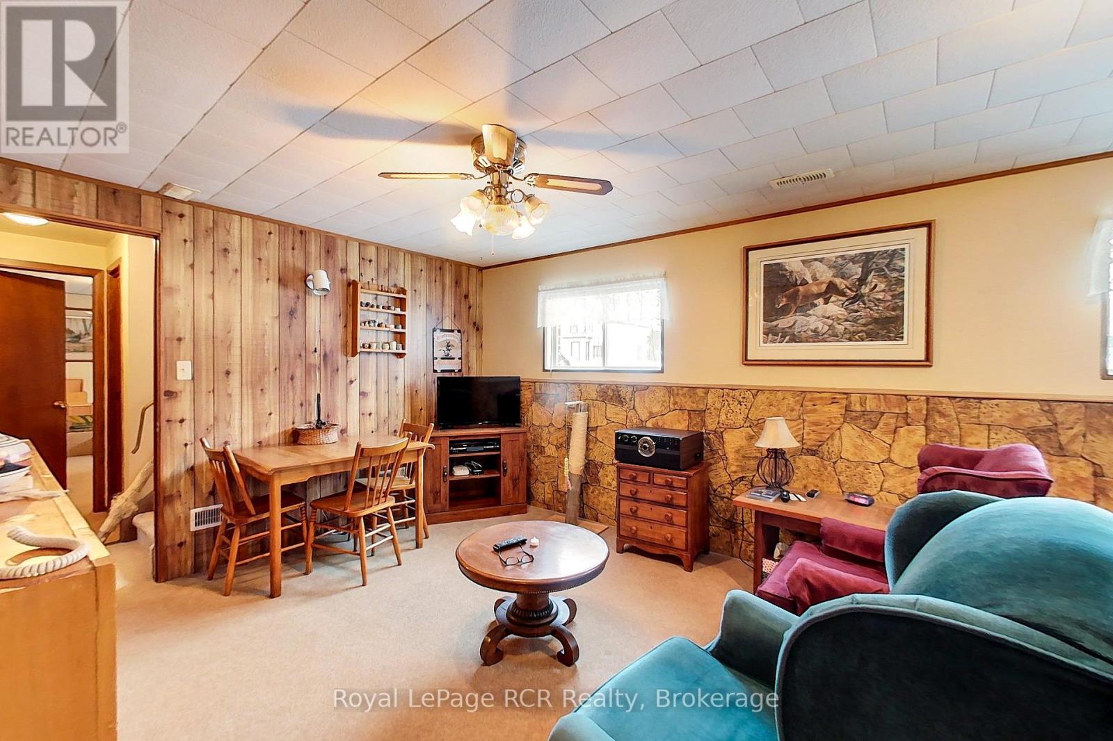 612 Garafraxa Street N, West Grey, Ontario  N0G 1R0 - Photo 29 - X12694228