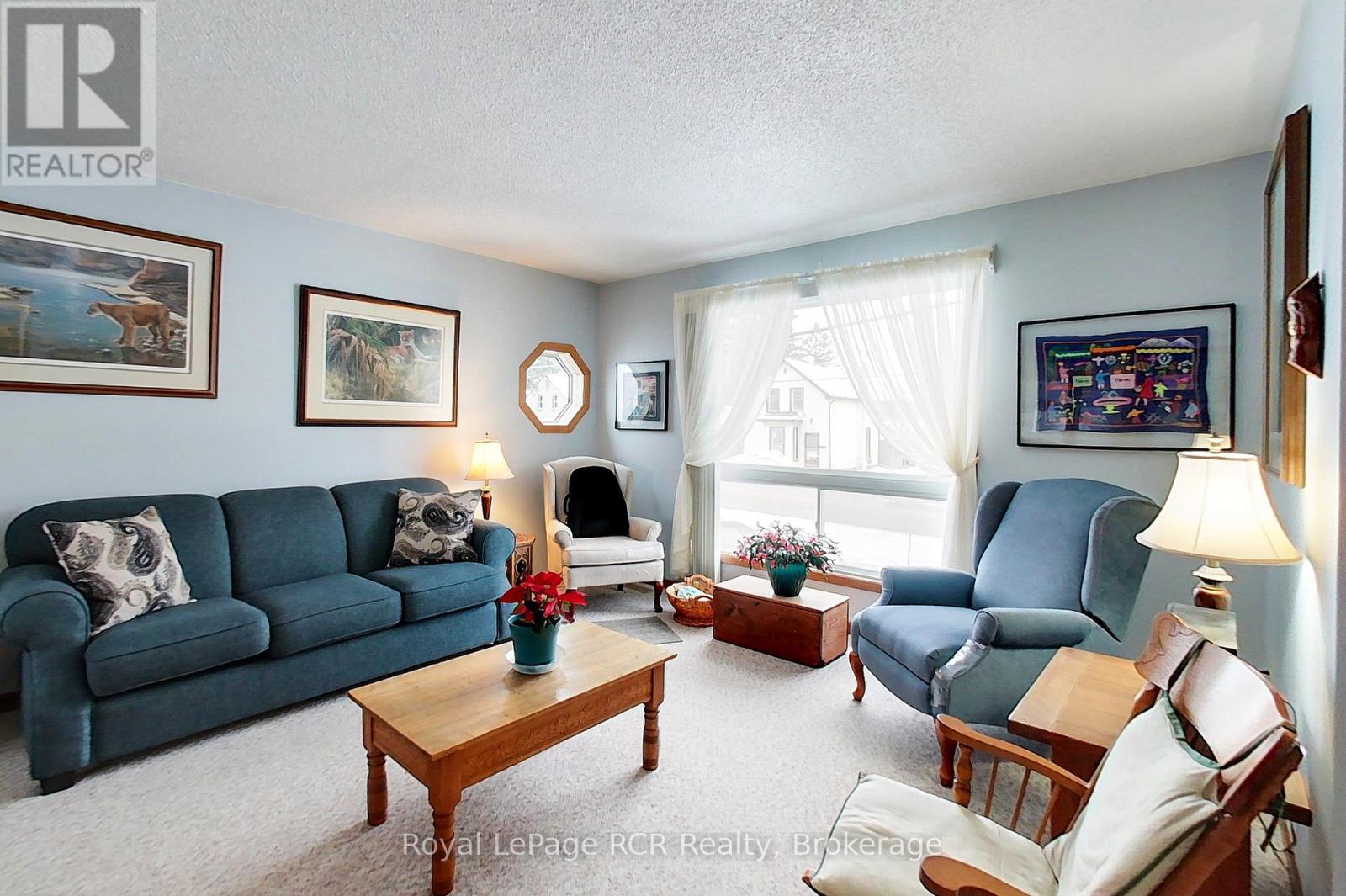 612 Garafraxa Street N, West Grey, Ontario  N0G 1R0 - Photo 7 - X12694228