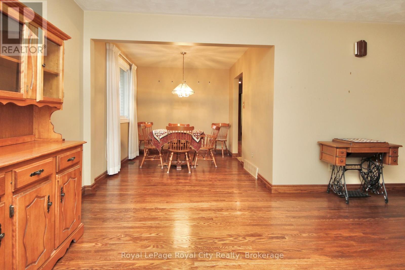 57 Lambert Crescent, Guelph, Ontario  N1G 2R4 - Photo 14 - X12694248