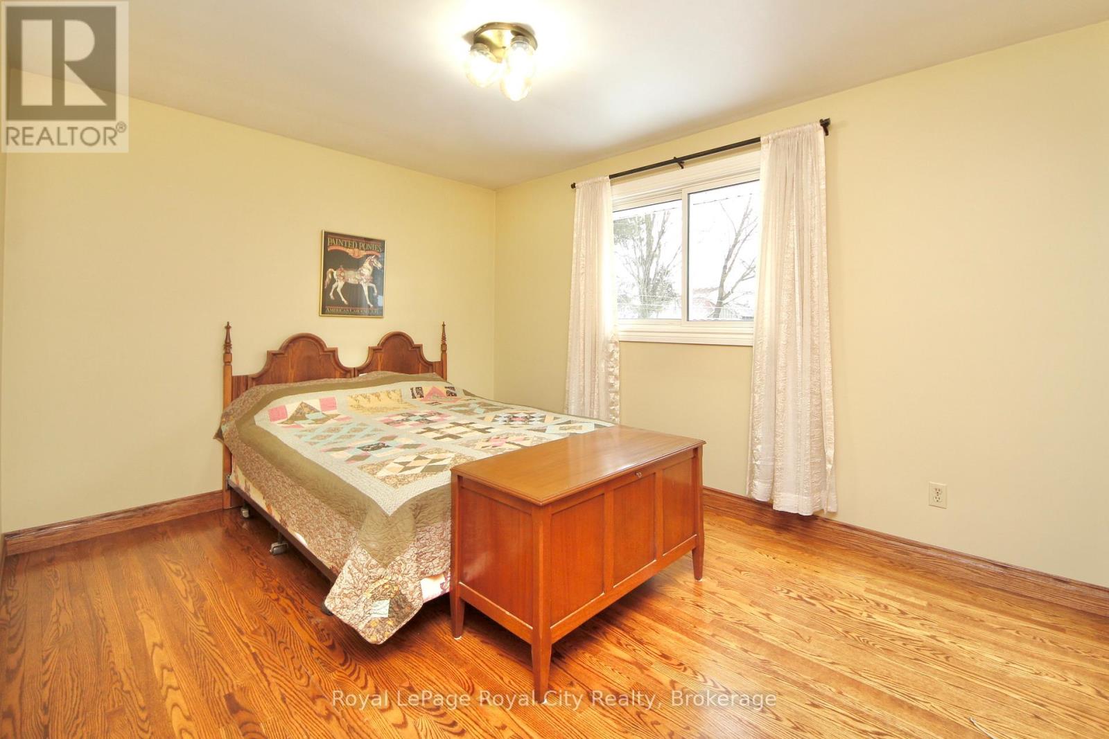 57 Lambert Crescent, Guelph, Ontario  N1G 2R4 - Photo 16 - X12694248