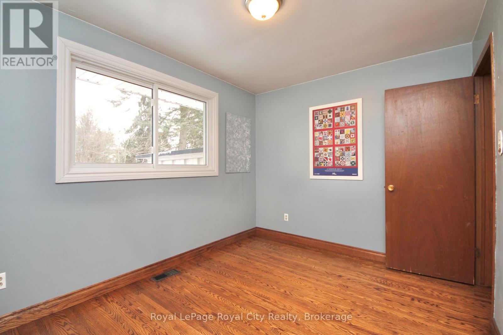 57 Lambert Crescent, Guelph, Ontario  N1G 2R4 - Photo 21 - X12694248