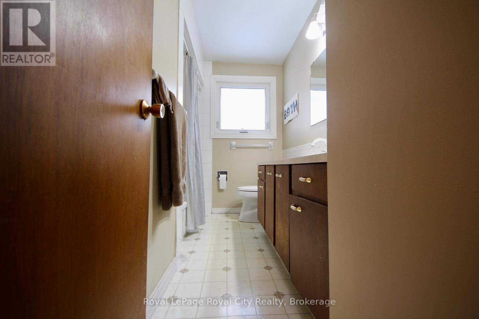 57 Lambert Crescent, Guelph, Ontario  N1G 2R4 - Photo 19 - X12694248