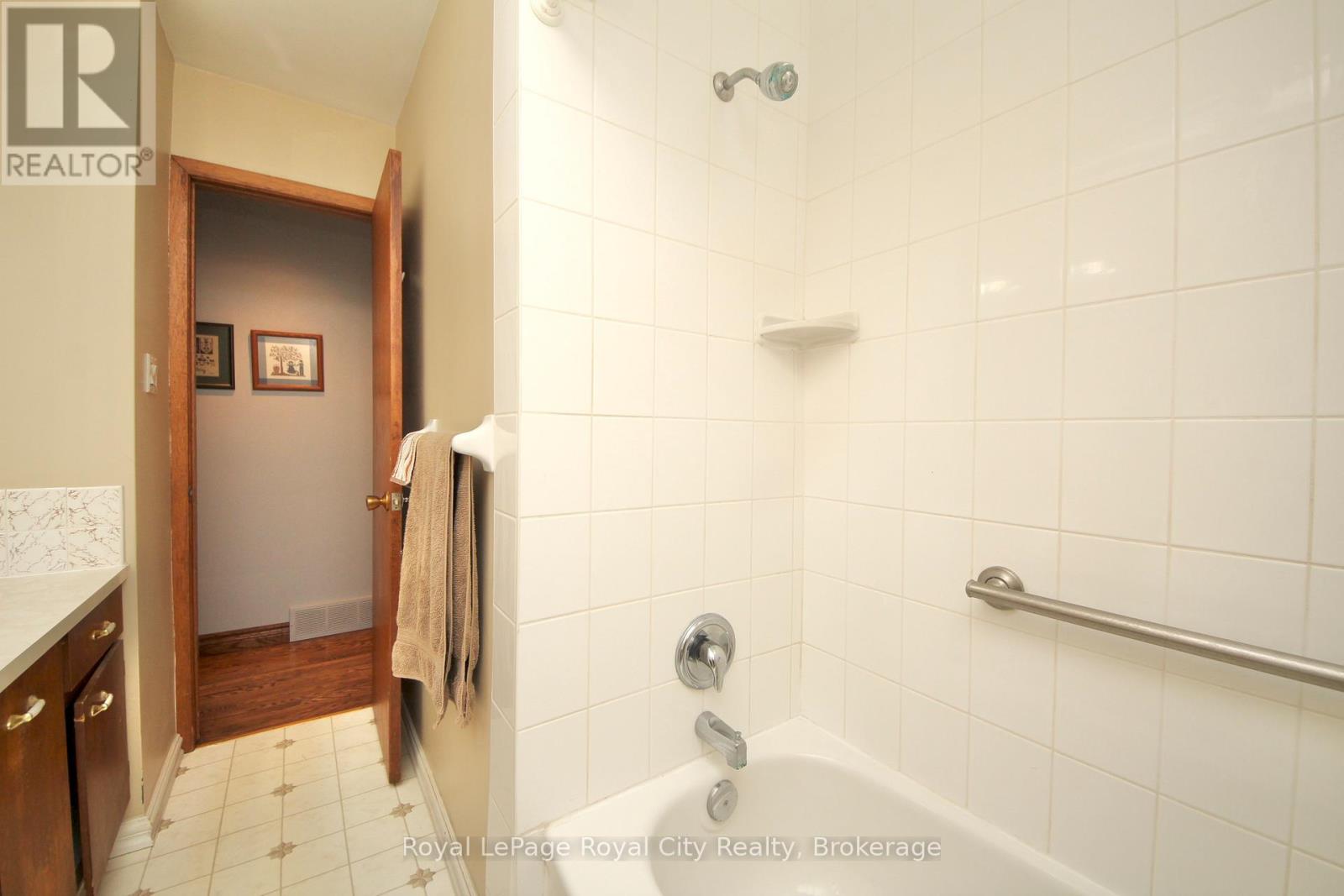 57 Lambert Crescent, Guelph, Ontario  N1G 2R4 - Photo 20 - X12694248