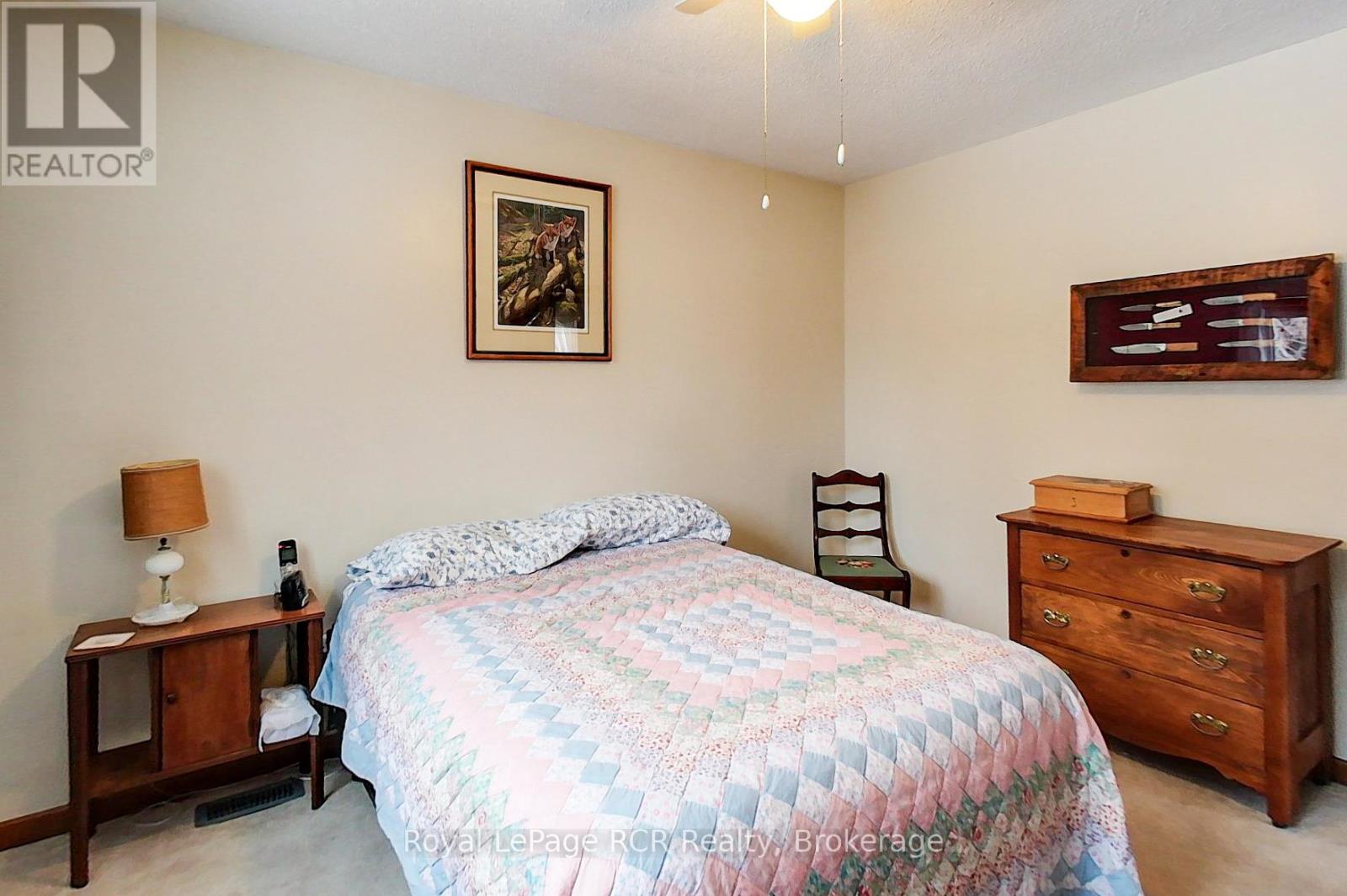 612 Garafraxa Street N, West Grey, Ontario  N0G 1R0 - Photo 20 - X12694228