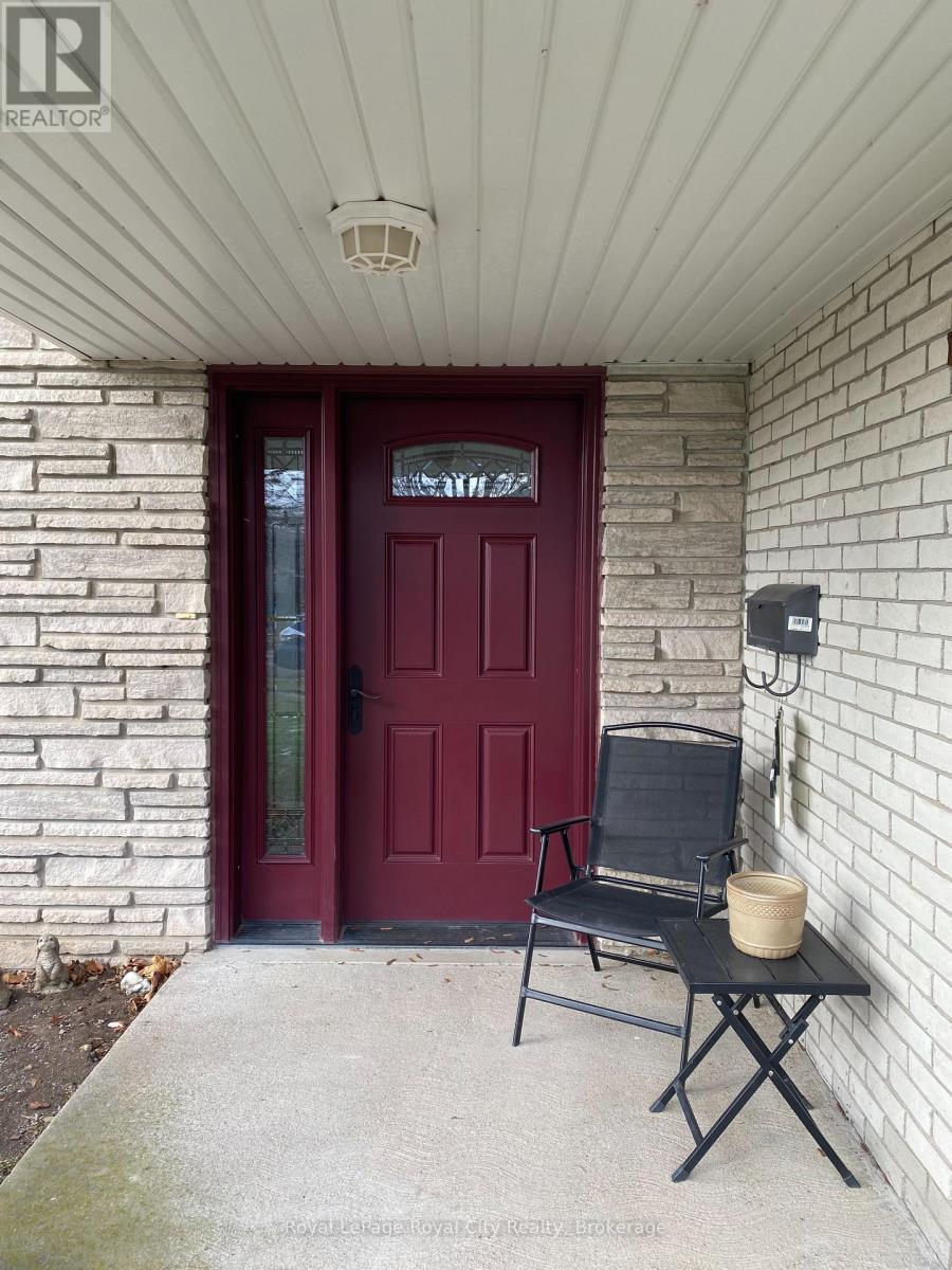 57 Lambert Crescent, Guelph, Ontario  N1G 2R4 - Photo 38 - X12694248