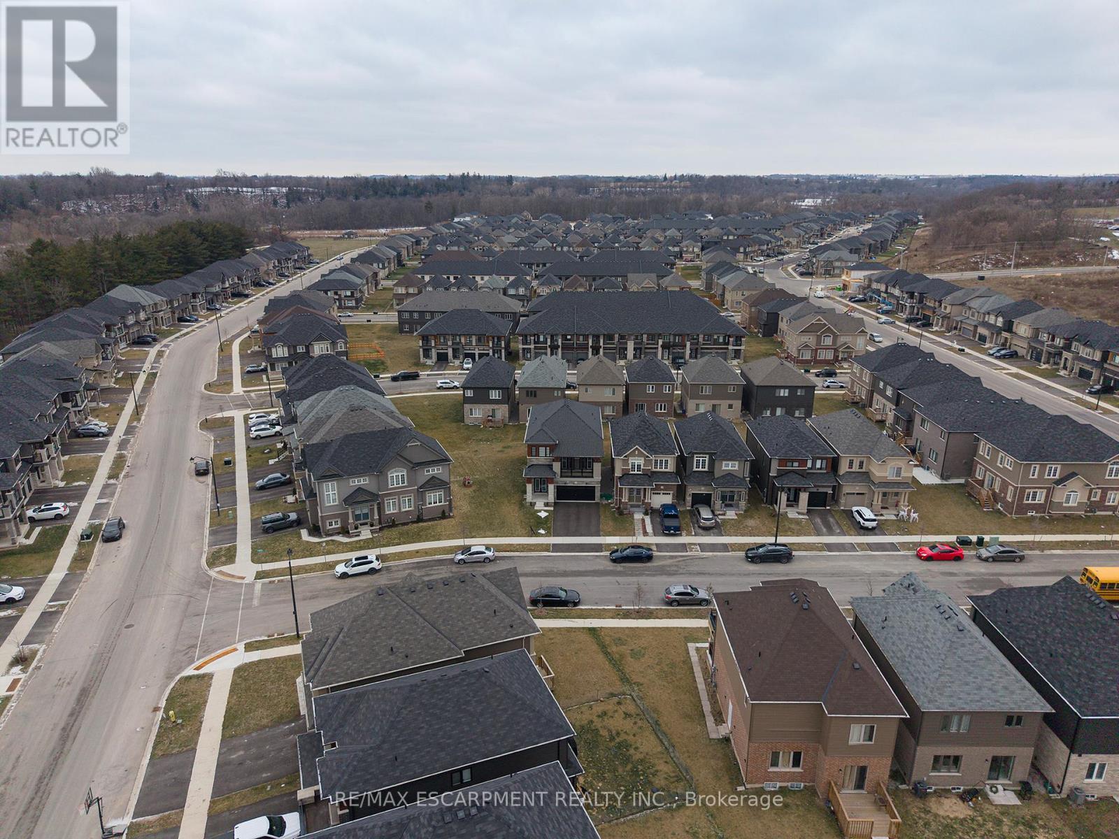 9 Tarrison Street, Brantford, Ontario  N3V 0B1 - Photo 35 - X12694254