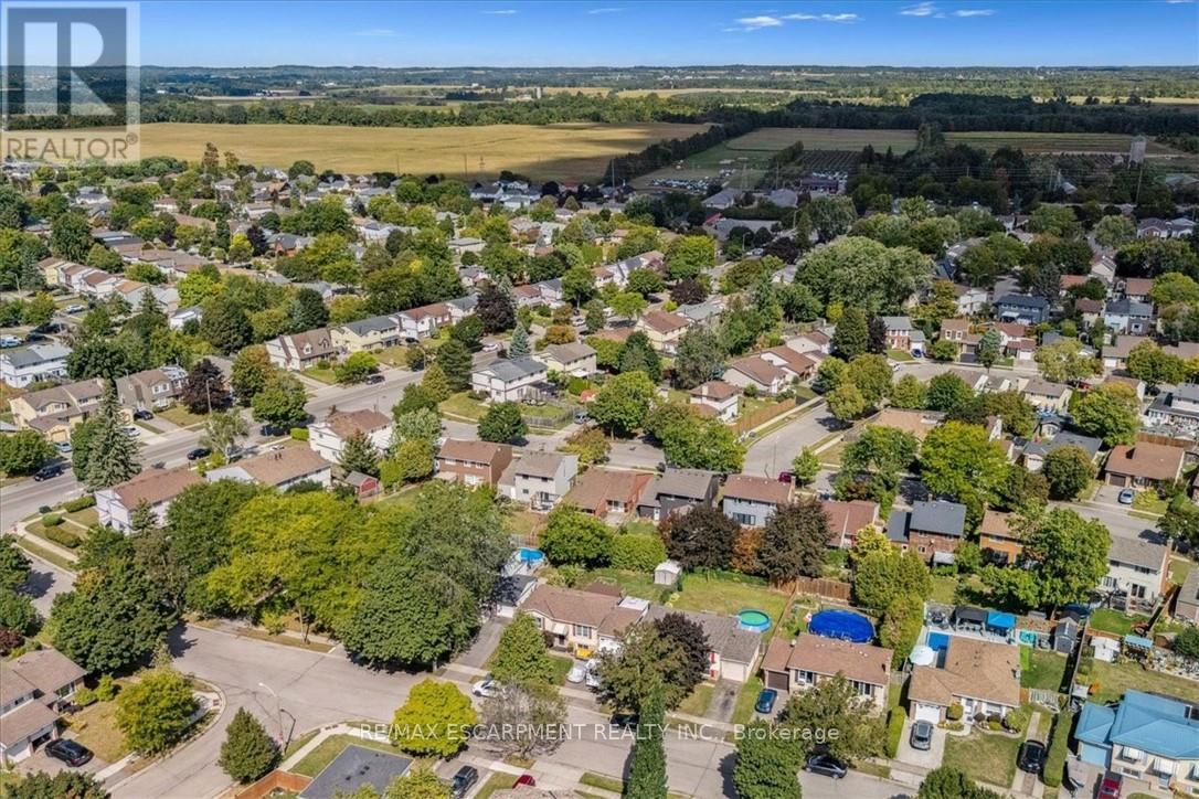 9 Inglewood Street, Brantford, Ontario  N3P 1A4 - Photo 38 - X12694302