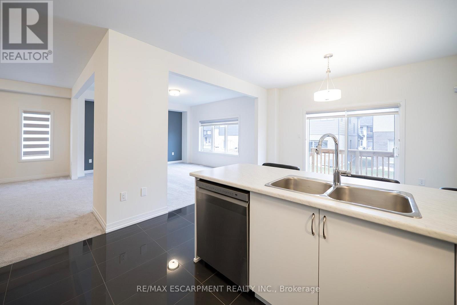 9 Tarrison Street, Brantford, Ontario  N3V 0B1 - Photo 13 - X12694254