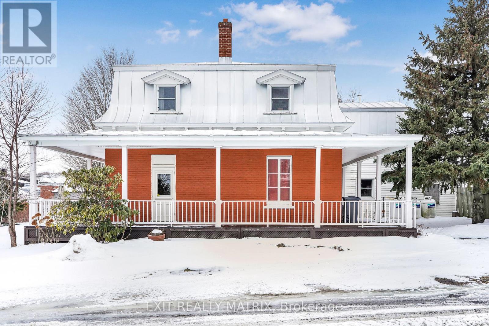 729 County Rd 18 Road, Hawkesbury, Ontario  K0B 1M0 - Photo 1 - X12694400