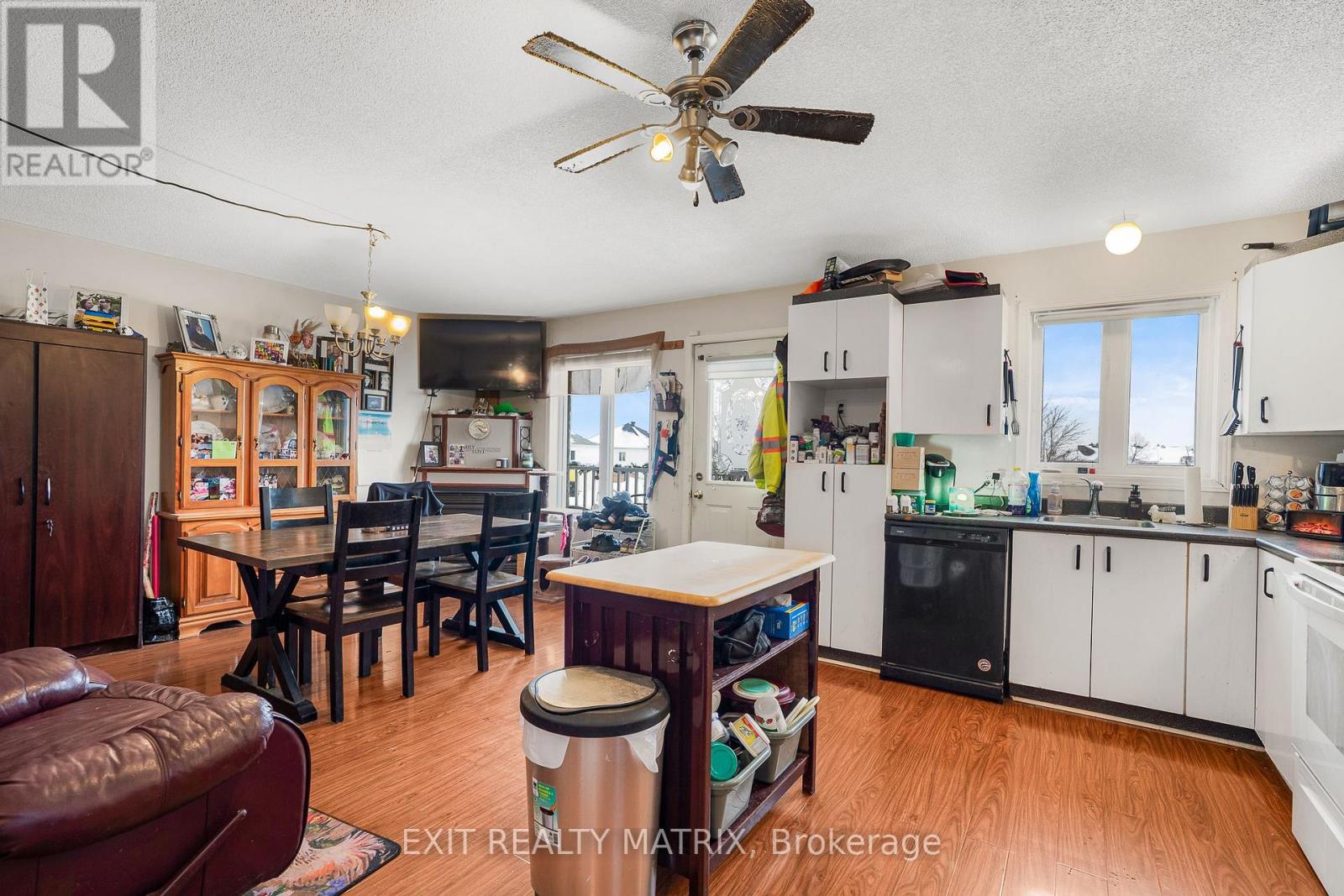 993 Jacynthe Street, Hawkesbury, Ontario  K6A 3W4 - Photo 5 - X12694524