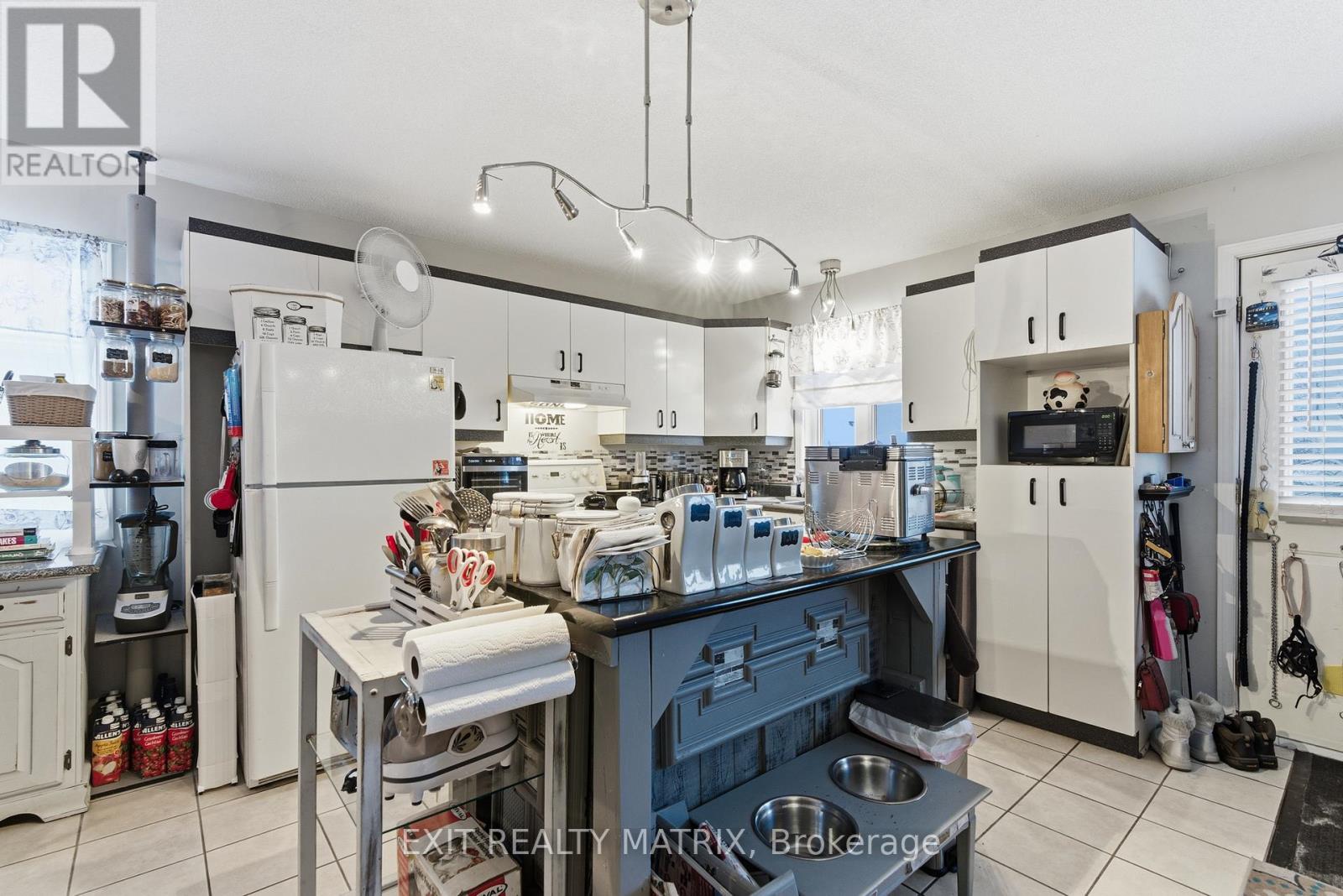 991 Jacynthe Street, Hawkesbury, Ontario  K6A 3W4 - Photo 11 - X12694528