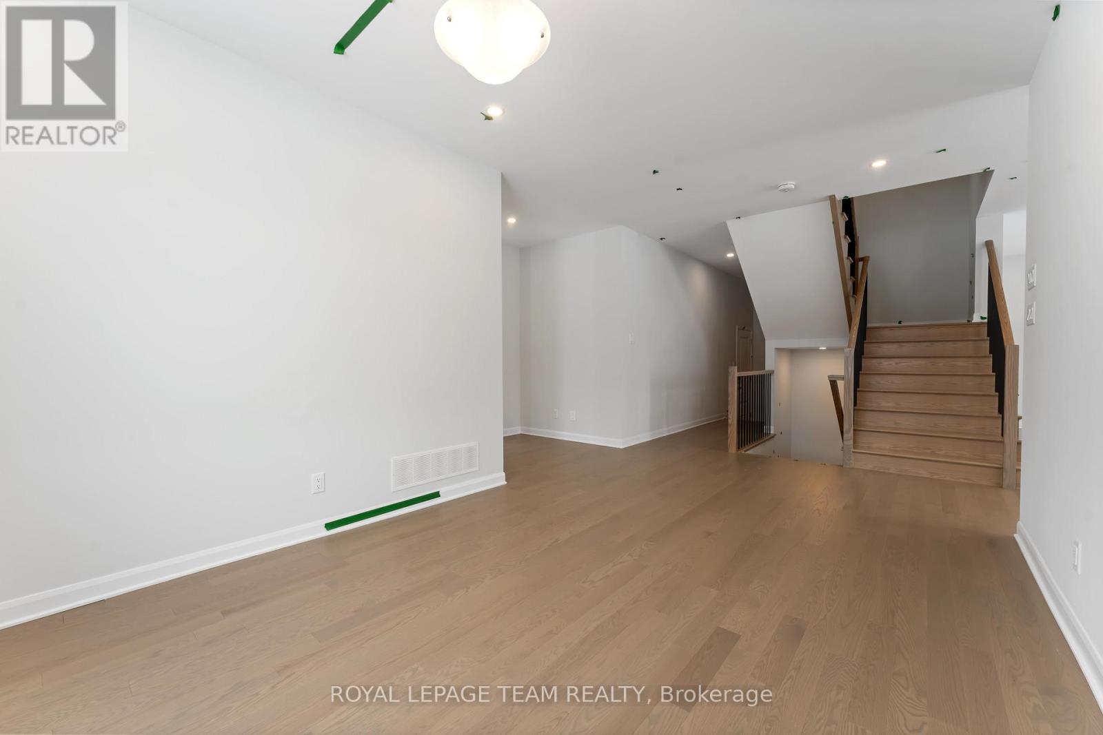 127 Ascari Road, Ottawa, Ontario  K4M 0W8 - Photo 7 - X12089105