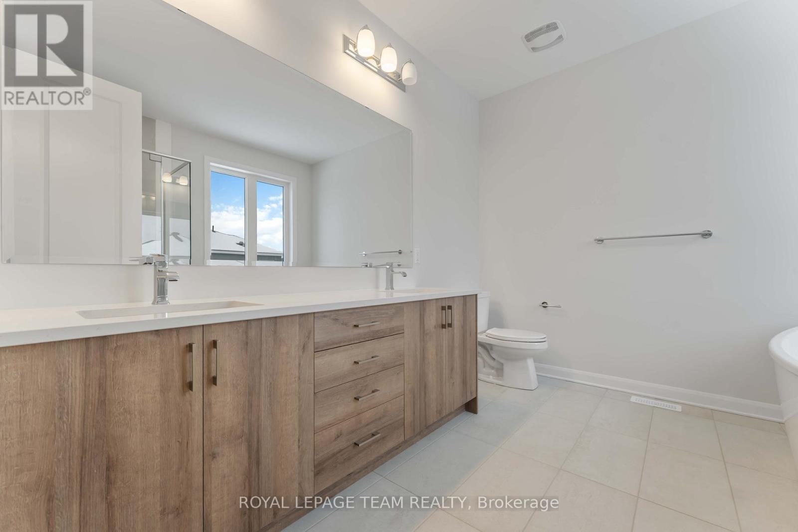 3205 Starboard Street, Ottawa, Ontario  K4M 0W8 - Photo 17 - X12099212