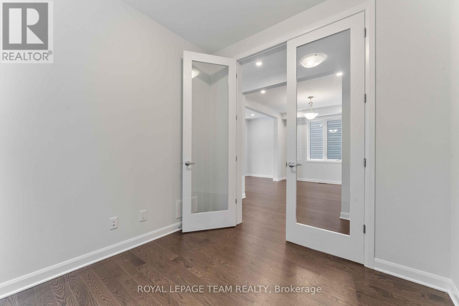 3205 Starboard Street, Ottawa, Ontario  K4M 0W8 - Photo 5 - X12099212