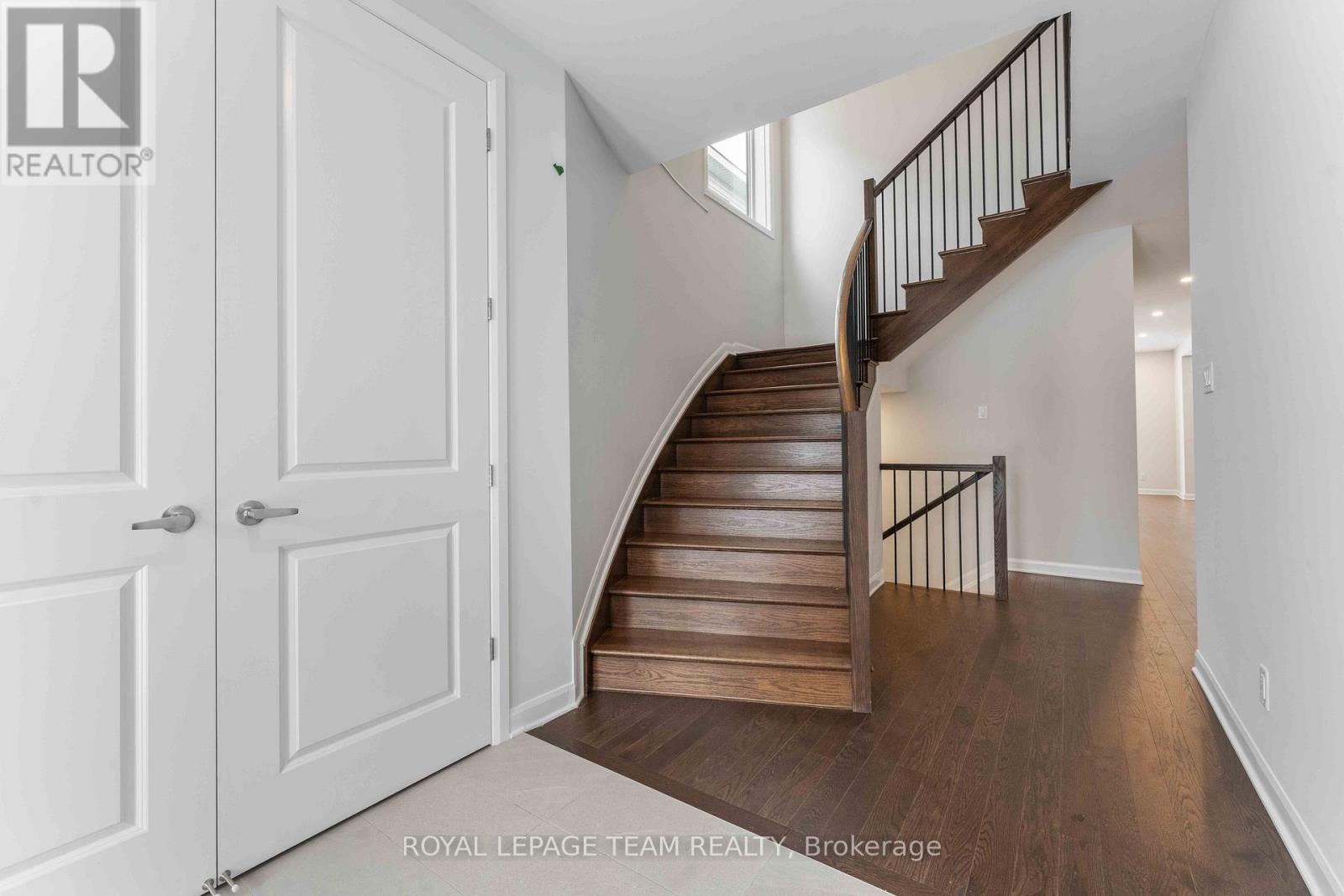 3205 Starboard Street, Ottawa, Ontario  K4M 0W8 - Photo 3 - X12099212