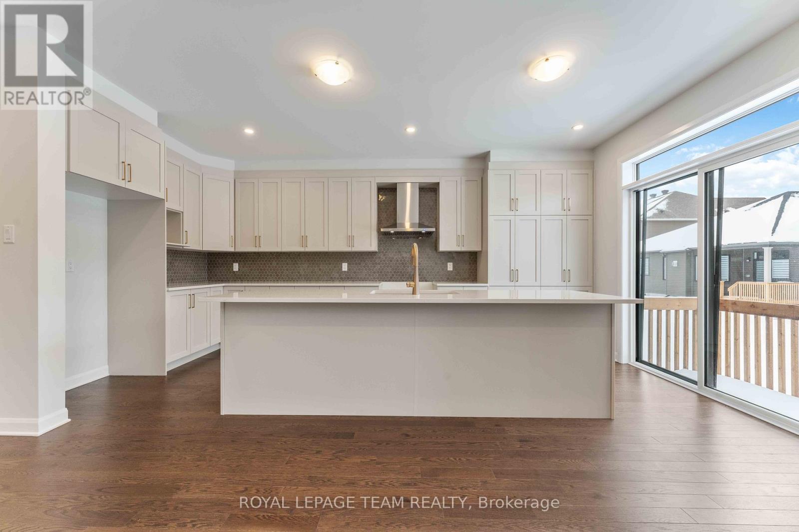 3205 Starboard Street, Ottawa, Ontario  K4M 0W8 - Photo 9 - X12099212