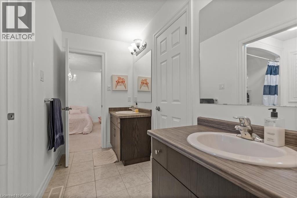 39 Deer Creek Street, Kitchener, Ontario  N2A 0E7 - Photo 23 - 40798197