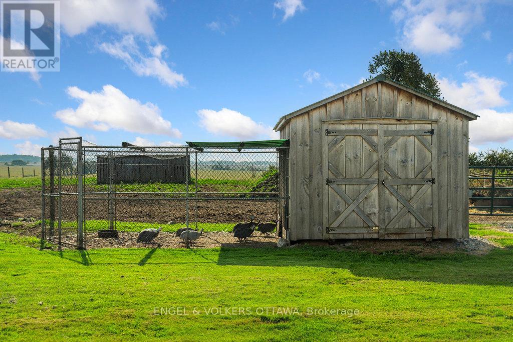 12420 Ormond Road, North Dundas, Ontario  K0C 2K0 - Photo 41 - X12425578