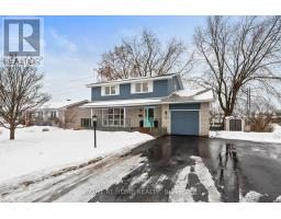 9 AURORA CRESCENT, Ottawa, Ontario