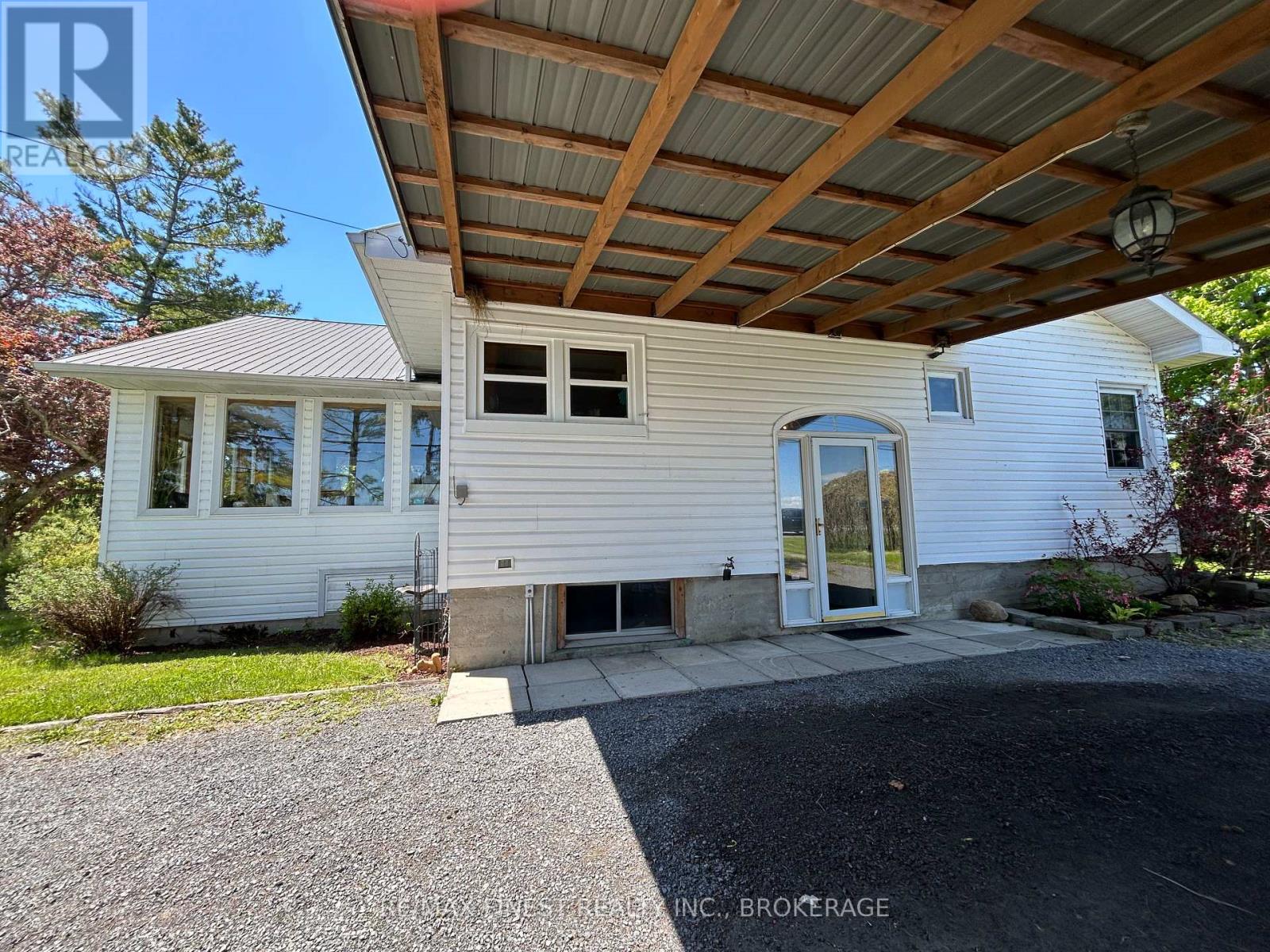 174 County Road 4, Loyalist (Lennox And Addington - South), Ontario  K0H 1G0 - Photo 34 - X12694312