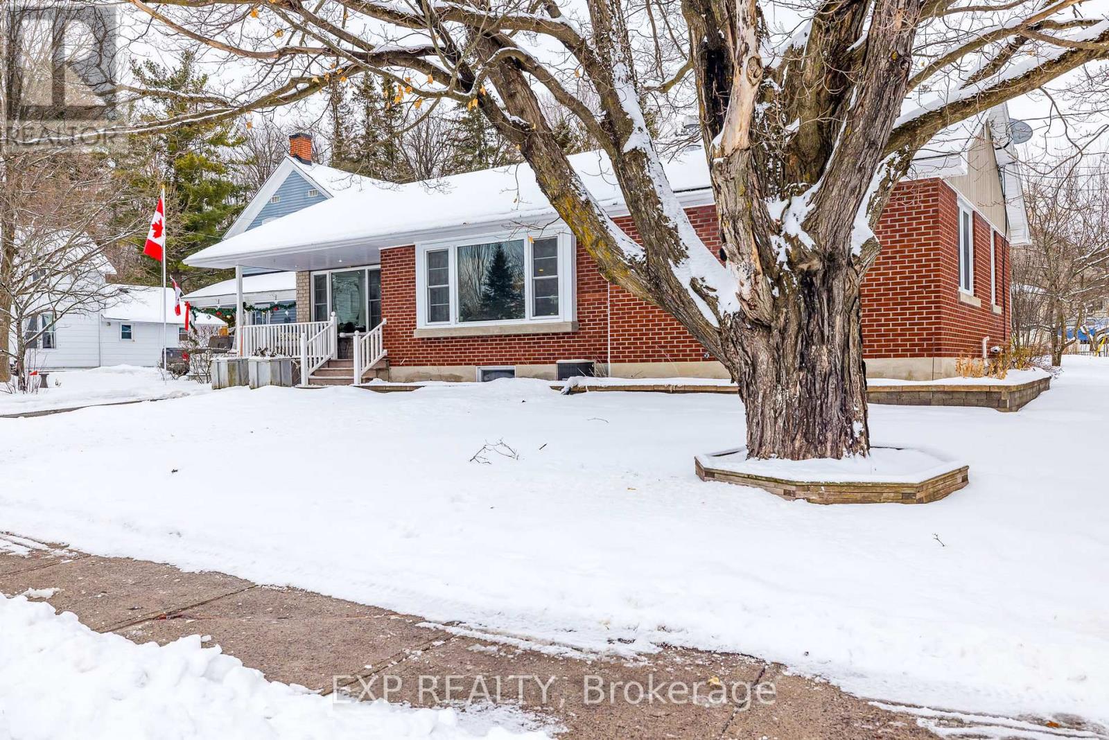 74 Malcolm Street, Mississippi Mills, Ontario  K0A 1A0 - Photo 5 - X12694200