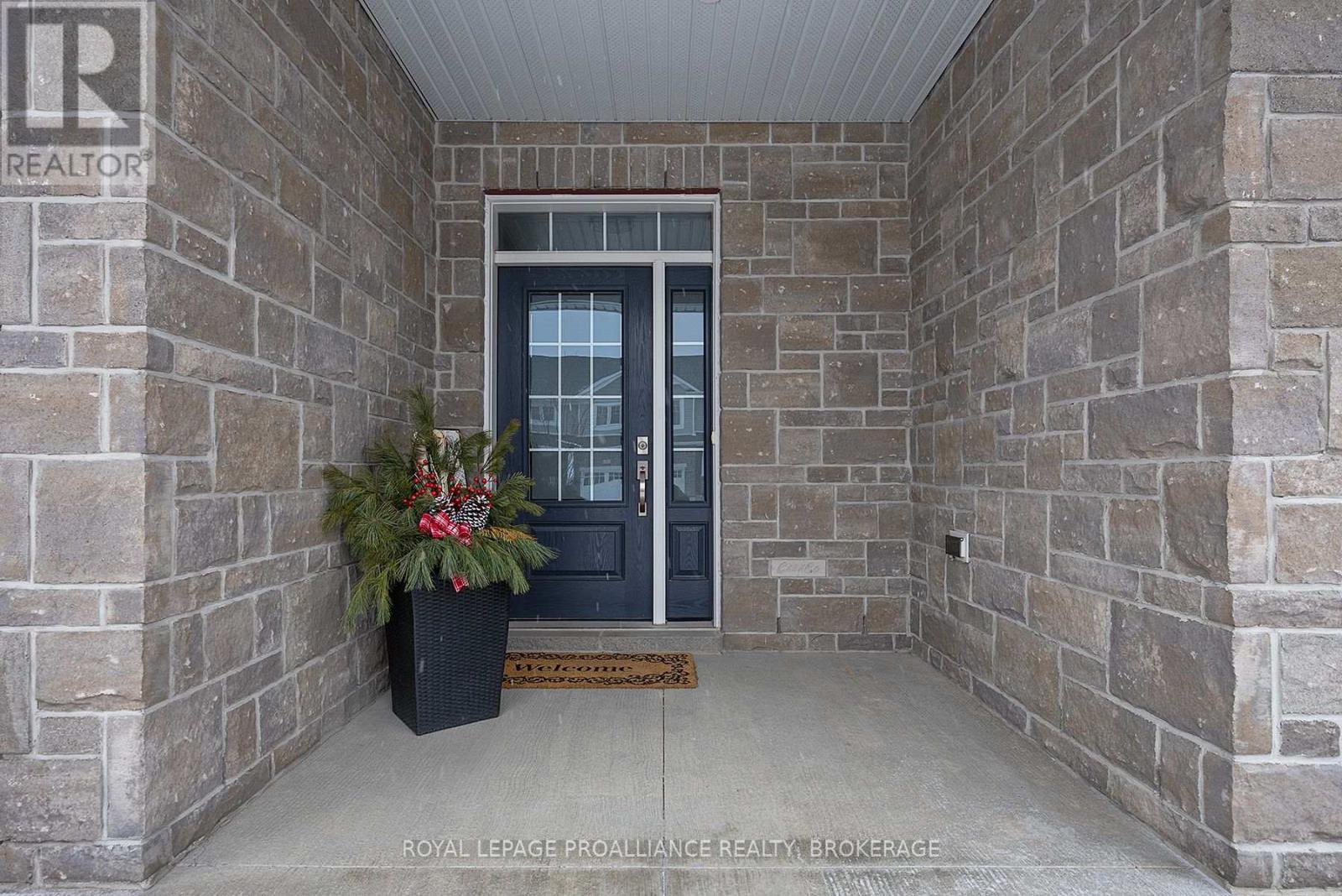 1550 Davenport Crescent, Kingston, Ontario  K7P 0M6 - Photo 2 - X12694458