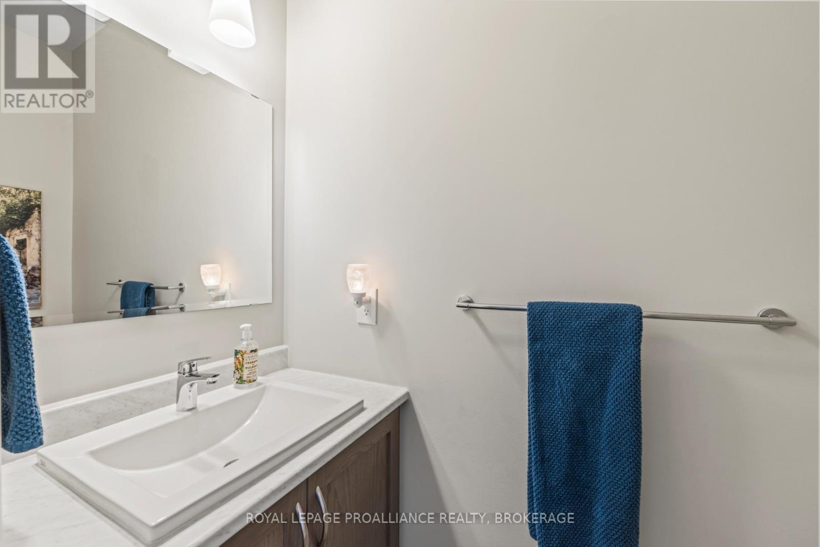 1550 Davenport Crescent, Kingston, Ontario  K7P 0M6 - Photo 5 - X12694458