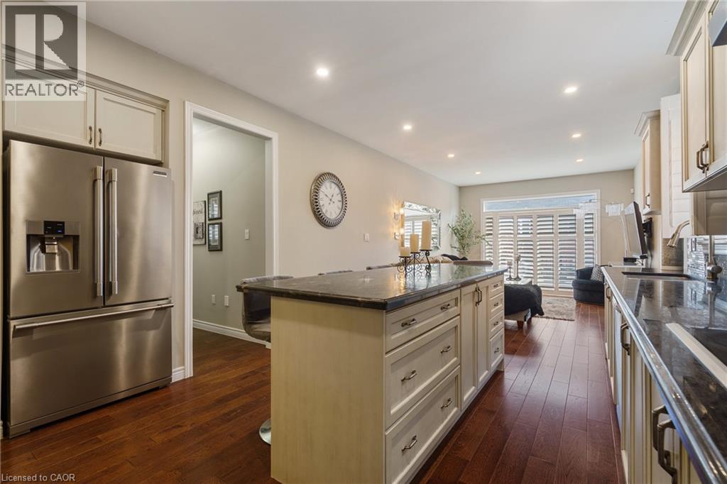 21 Shade Forest Trail, Hamilton, Ontario  L9B 0E5 - Photo 11 - 40778902