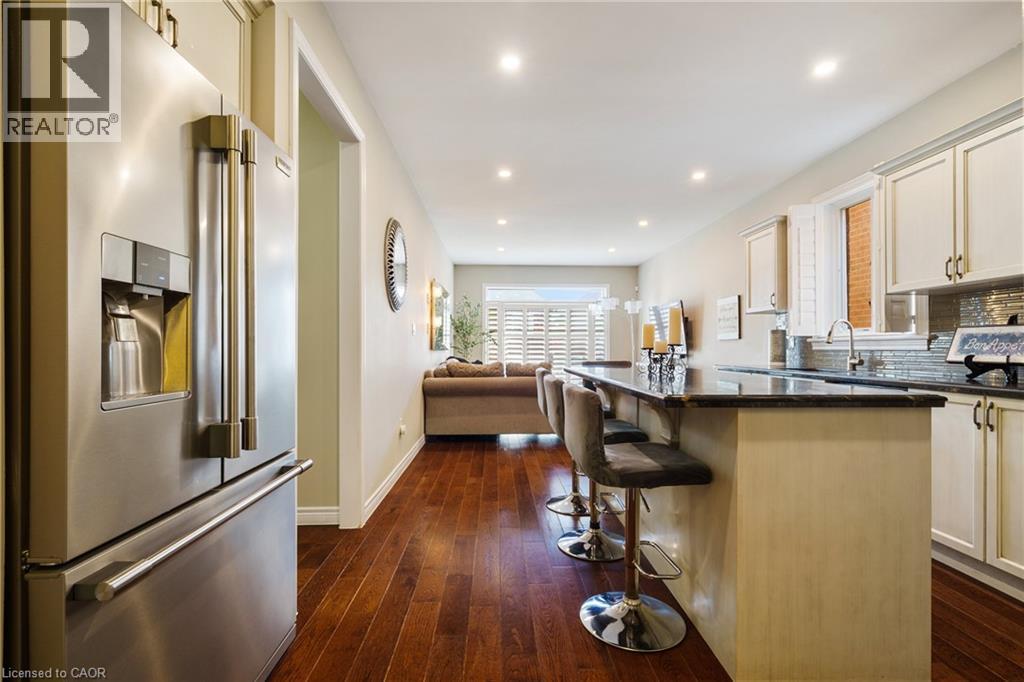 21 Shade Forest Trail, Hamilton, Ontario  L9B 0E5 - Photo 9 - 40778902