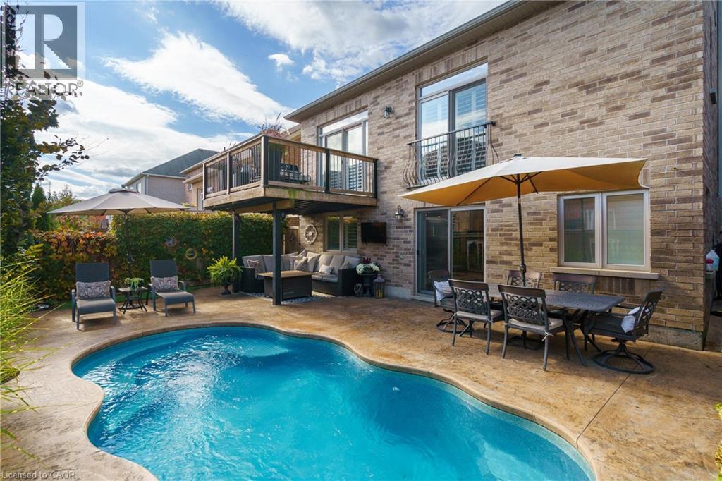 21 Shade Forest Trail, Hamilton, Ontario  L9B 0E5 - Photo 2 - 40778902