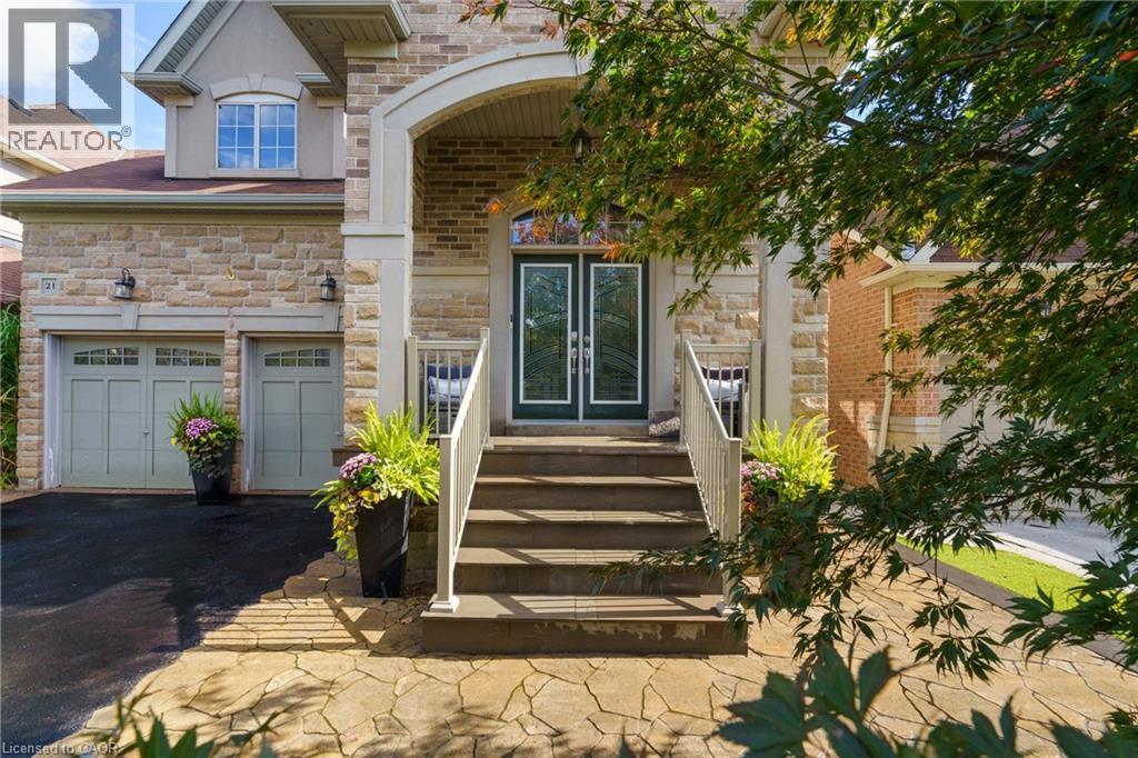 21 Shade Forest Trail, Hamilton, Ontario  L9B 0E5 - Photo 3 - 40778902